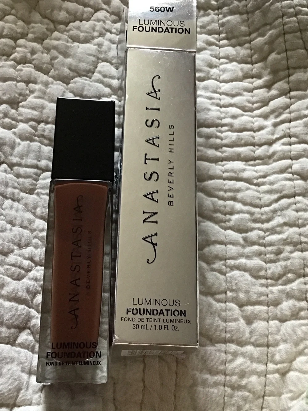 New Anastasia Beverly Hills Luminous Foundation 560W- Deep warm beige undertone